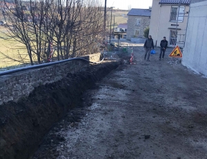 Montfaucon-en-Velay : les travaux du chemin des Fourches avancent bien...