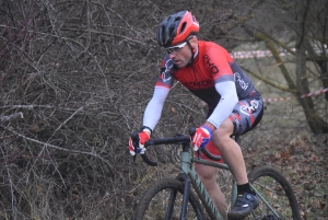 Brives-Charensac : Cédric Sagnol s&#039;offre le cyclo-cross des rives de la Loire