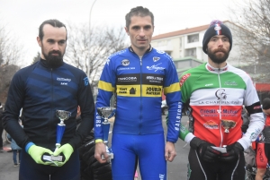 Brives-Charensac : Cédric Sagnol s&#039;offre le cyclo-cross des rives de la Loire