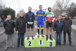 Brives-Charensac : Cédric Sagnol s&#039;offre le cyclo-cross des rives de la Loire