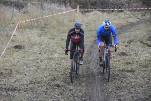 Brives-Charensac : Cédric Sagnol s&#039;offre le cyclo-cross des rives de la Loire