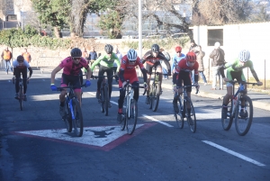 Brives-Charensac : Cédric Sagnol s&#039;offre le cyclo-cross des rives de la Loire