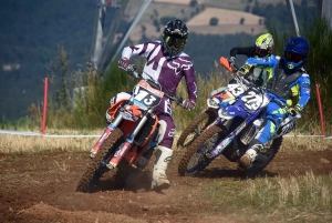 Course sur prairie de Saint-Maurice-de-Lignon : série 2 en moto Open