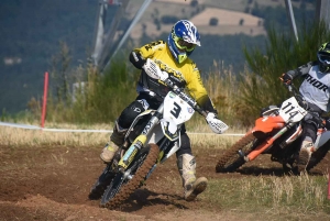 Course sur prairie de Saint-Maurice-de-Lignon : série 2 en moto Open