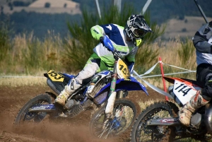 Course sur prairie de Saint-Maurice-de-Lignon : série 2 en moto Open