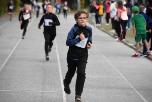 Dunières : 380 écoliers et collégiens tout sourires au cross solidaire