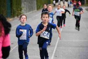 Dunières : 380 écoliers et collégiens tout sourires au cross solidaire