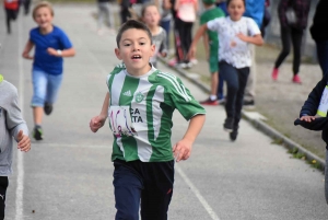 Dunières : 380 écoliers et collégiens tout sourires au cross solidaire