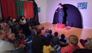 Un spectacle offert aux assistantes maternelles des 8 villages du Pays de Montfaucon