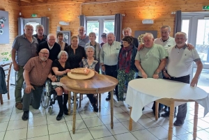 L&#039;heure des retrouvailles gourmandes pour la classe 74 de Monistrol