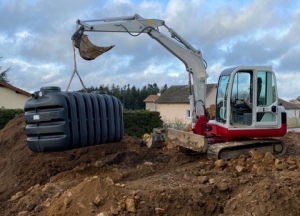 Montfaucon-en-Velay : Landry Charroin crée son entreprise de travaux publics et paysagers