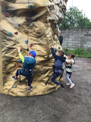 Journée escalade à l&#039;École Sacré-Cœur Jeanne d&#039;Arc de Saint-Maurice-de-Lignon