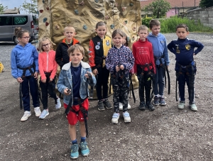 Journée escalade à l&#039;École Sacré-Cœur Jeanne d&#039;Arc de Saint-Maurice-de-Lignon