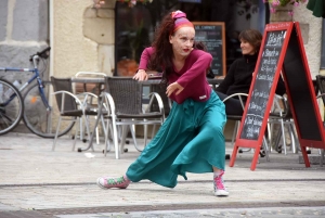 Yssingeaux : quand la place Carnot devient une scène de danse pour Plumea