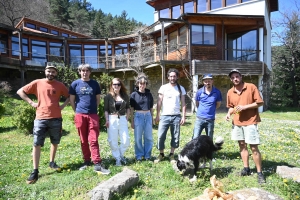 Saint-Pierre-Eynac : un collectif rachète l&#039;ancien bâtiment de Biofloral pour lui redonner vie