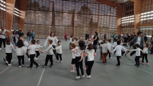 Bas-en-Basset : le bal des familles animé par les écoliers