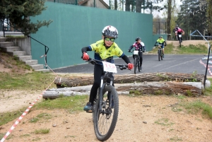 VTT : un week-end de cross-country au complexe sportif de Sainte-Sigolène