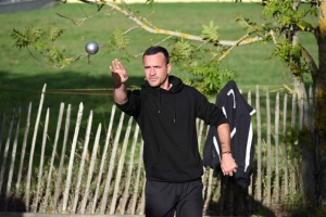 Les quatre dernières triplettes de pétanque qualifiées à La Chapelle-d&#039;Aurec