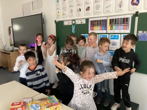 Saint-Maurice-de-Lignon : les CP de l&#039;école Claudie Haigneré, 100 jours d&#039;école fêtés