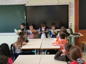 Saint-Maurice-de-Lignon : les CP de l&#039;école Claudie Haigneré, 100 jours d&#039;école fêtés