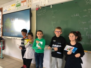 Saint-Maurice-de-Lignon : les CP de l&#039;école Claudie Haigneré, 100 jours d&#039;école fêtés