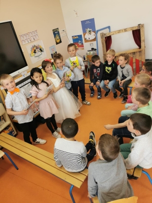 Saint-Maurice-de-Lignon : les CP de l&#039;école Claudie Haigneré, 100 jours d&#039;école fêtés