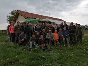 Boisset/Tiranges : les chasseurs entretiennent le grillage du canal EDF de l’Ance du Nord