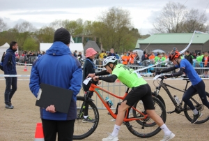 Monistrol-sur-Loire : les collégiens du Monteil au run and bike à Angers