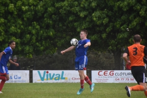 Foot, D1 : La Séauve à une victoire du titre, Dunières relégué