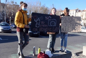 Liberté de manifester et liberté d&#039;informer se rejoignent au Puy-en-Velay