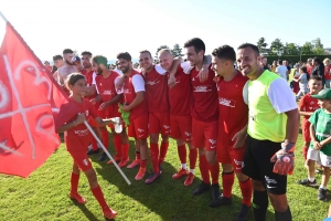 Le sacre en photos de Monistrol en Coupe de la Haute-Loire de foot