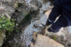 Une nouvelle pollution aux hydrocarbures dans un ruisseau à Monistrol-sur-Loire