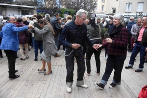 Le rockabilly fait déhancher les corps et chavirer les coeurs à Monistrol-sur-Loire