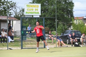 Tennis : Matéo Rouchouse dans son jardin au tournoi de Monistrol