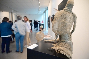 Retournac : des robes et autres merveilles dessinées au crayon 3D au Musée des manufactures de dentelles