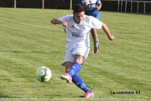 Foot : un défenseur et un attaquant de retour aux Villettes