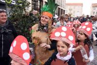 Monistrol-sur-Loire : 1 000 enfants paradent dans les rues