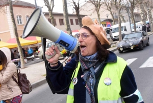 Bas-en-Basset : une manifestation colorée pour s&#039;opposer au masque sur les enfants