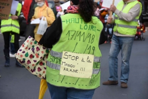 Bas-en-Basset : une manifestation colorée pour s&#039;opposer au masque sur les enfants