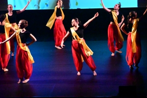 Monistrol-sur-Loire : les danseuses de l&#039;EIMD ont célébré le cinéma sur scène