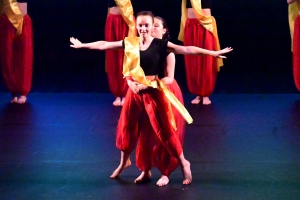 Monistrol-sur-Loire : les danseuses de l&#039;EIMD ont célébré le cinéma sur scène