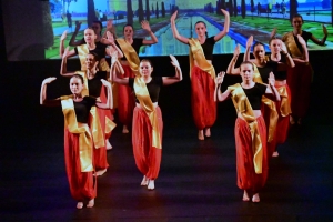 Monistrol-sur-Loire : les danseuses de l&#039;EIMD ont célébré le cinéma sur scène