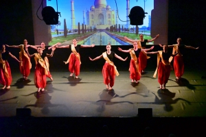 Monistrol-sur-Loire : les danseuses de l&#039;EIMD ont célébré le cinéma sur scène