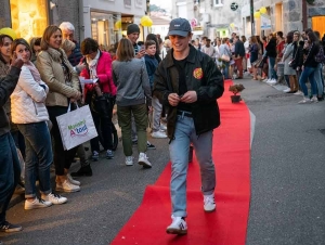 Monistrol-sur-Loire : la soirée shopping permet aux commerçants de s&#039;échanger leurs clients