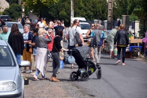 Yssingeaux : le village de &quot;Versilhac&quot; occupé par le vide-greniers ce 14 juillet