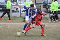 Foot : Les Villettes et Bas-en-Basset dos à dos