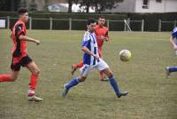 Foot : Les Villettes et Bas-en-Basset dos à dos