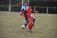 Foot : Les Villettes et Bas-en-Basset dos à dos