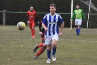 Foot : Les Villettes et Bas-en-Basset dos à dos