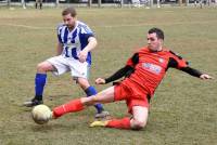 Foot : Les Villettes et Bas-en-Basset dos à dos